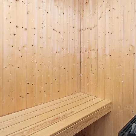 6 Person In Vestervig-by Traum Vestervig