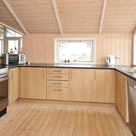 6 Person In Vestervig-by Traum * Vestervig